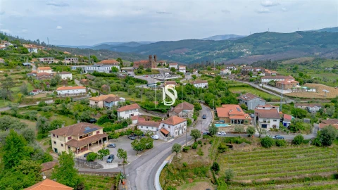 Moradia T2 para Venda em Codeçoso