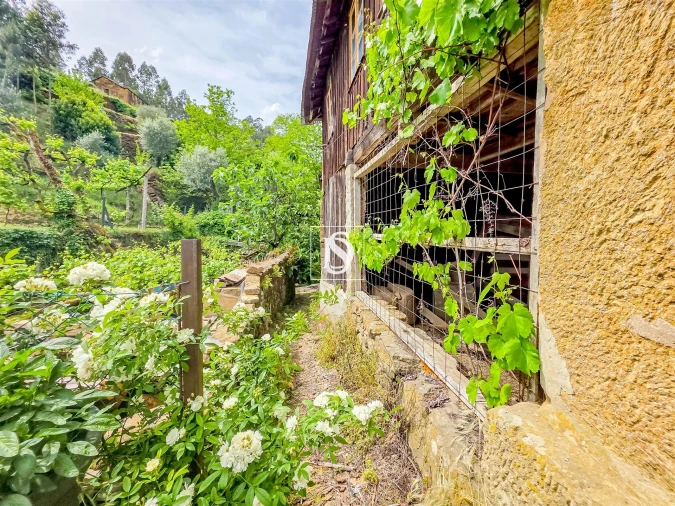 Moradia T2 para Venda em Codeçoso Foto 15