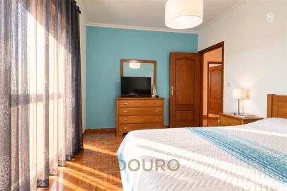 Apartamento T4 para Venda em Coronado (São Romão e São Mamede)