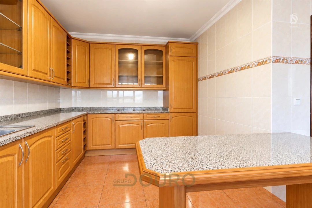 Apartamento T4 para Venda em Coronado (São Romão e São Mamede) Foto 9