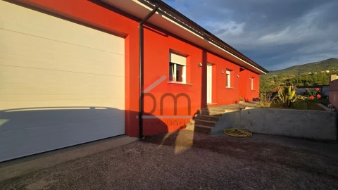 Moradia T4 para Venda em Merufe
