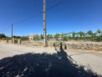 Quinta T1 para Venda em Escalos de Cima e Lousa