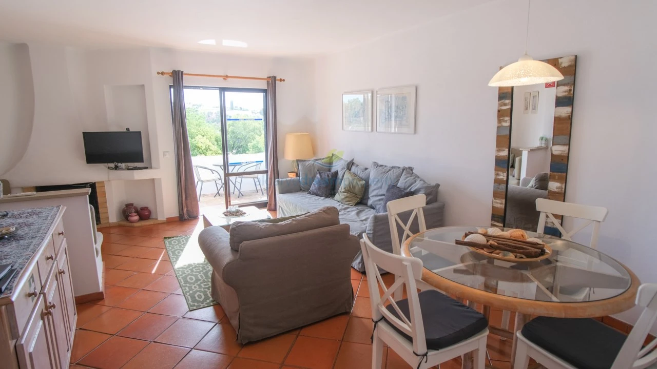 Apartamento T2 para Venda em Albufeira e Olhos de Água Foto 2