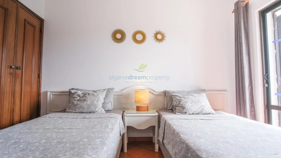 Apartamento T2 para Venda em Albufeira e Olhos de Água Foto 16