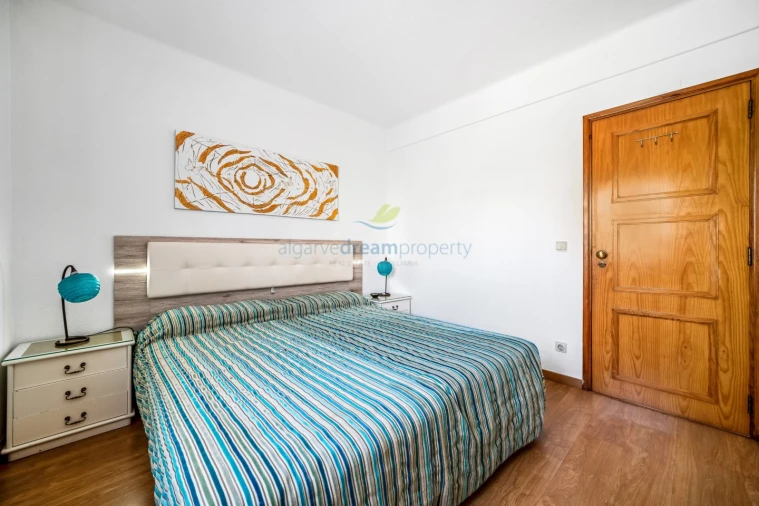 Apartamento T1 para Venda em Quarteira Foto 12