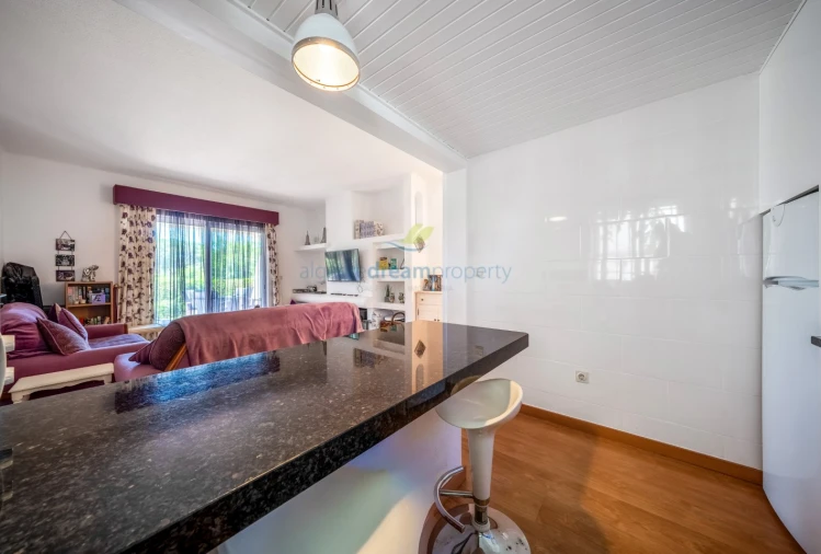 Apartamento T1 para Venda em Quarteira Foto 7