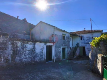 Moradia T4 para Venda em Ceivães e Badim