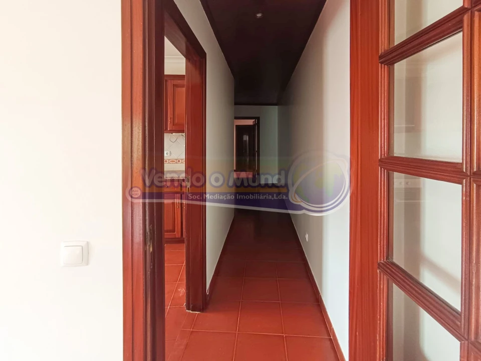 Apartamento T2 para Venda em Benavente Foto 6