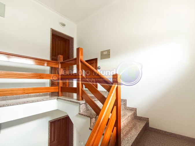 Apartamento T2 para Venda em Benavente Foto 16