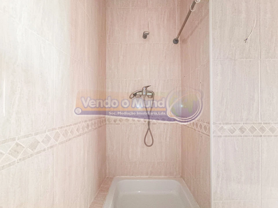 Apartamento T2 para Venda em Benavente Foto 15