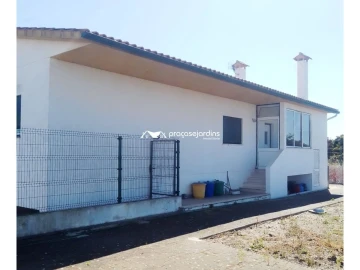 Moradia T3 para Venda em Monte Real e Carvide