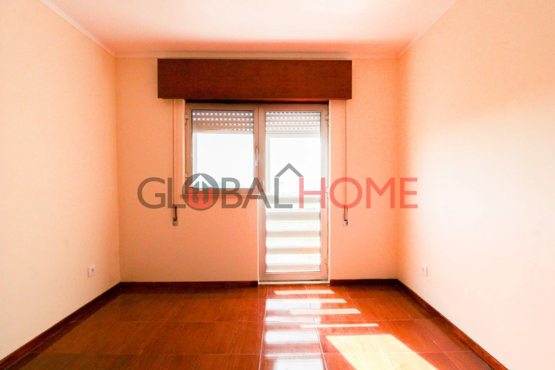 Apartamento T3 para Venda em Vilar de Andorinho Foto 20