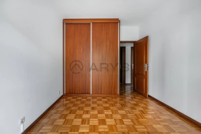Apartamento T3 para Venda em São Vicente (Braga)