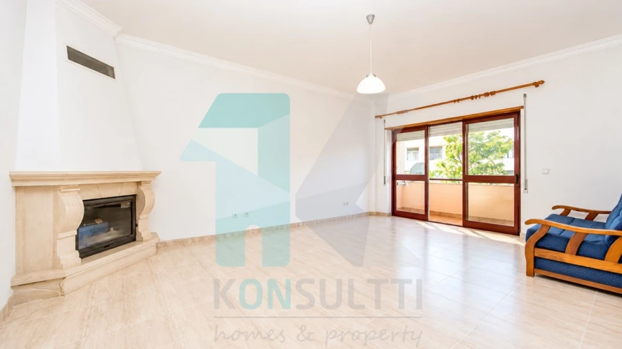 Apartamento T3 para Arrendamento em Azeitão (São Lourenço e São Simão)