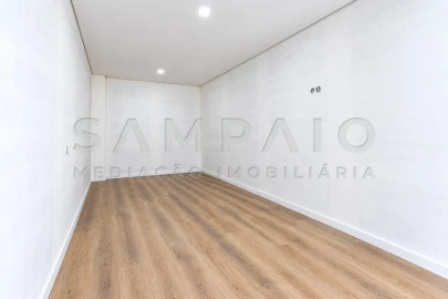 Moradia T3 para Venda em Mafamude e Vilar do Paraíso