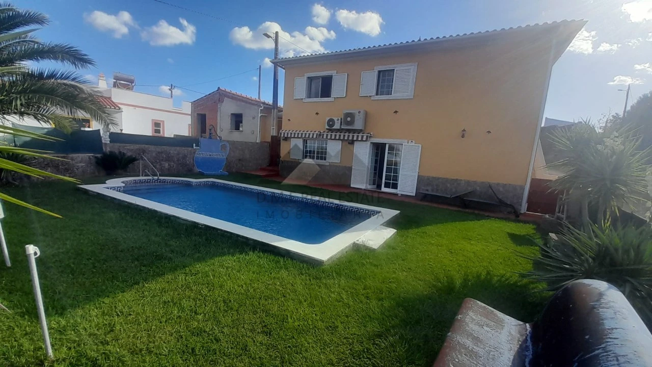 Moradia T4 para Venda em Alcoutim e Pereiro Foto 1