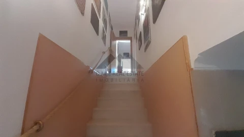 Moradia T4 para Venda em Alcoutim e Pereiro