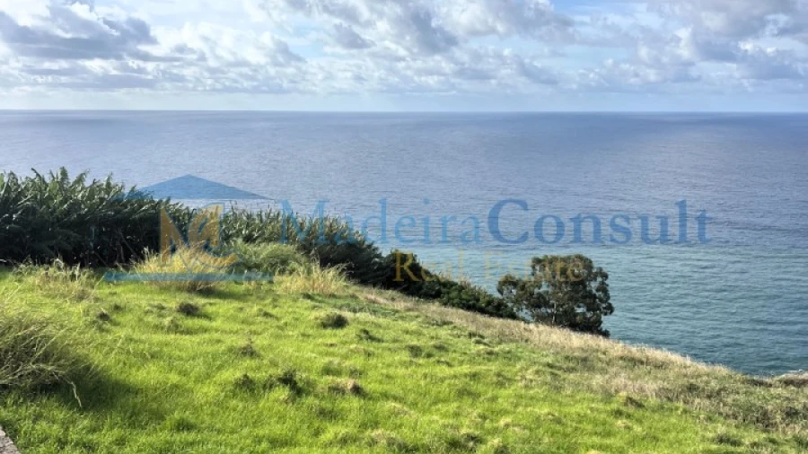 Terreno para Venda em Calheta