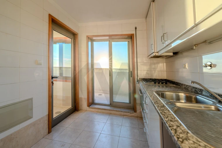 Apartamento T2 para Venda em Mafamude e Vilar do Paraíso Foto 12