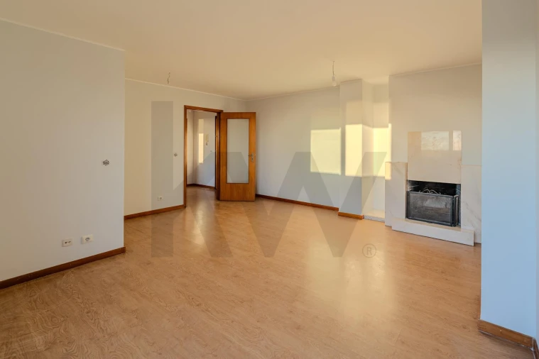 Apartamento T2 para Venda em Mafamude e Vilar do Paraíso Foto 9