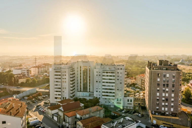 Apartamento T2 para Venda em Mafamude e Vilar do Paraíso Foto 26