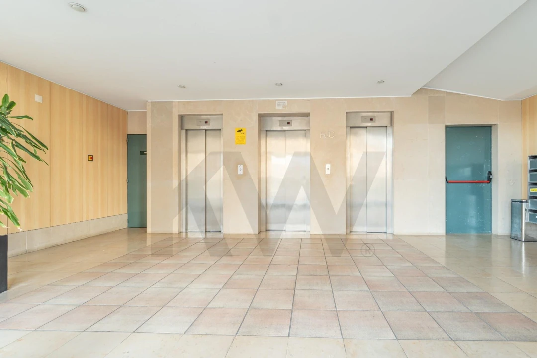 Apartamento T2 para Venda em Mafamude e Vilar do Paraíso Foto 6