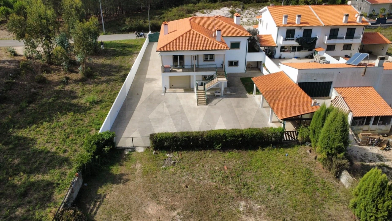 Moradia T3 para Venda em Oliveira do Bairro Foto 32