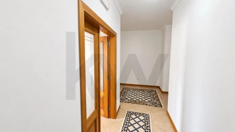 Moradia T4 para Venda em Oliveira do Bairro