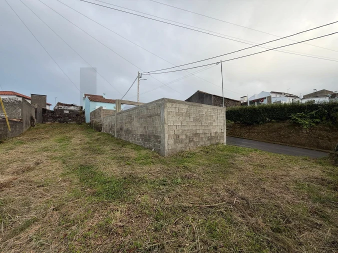 Moradia T3 para Venda em Santana Foto 23