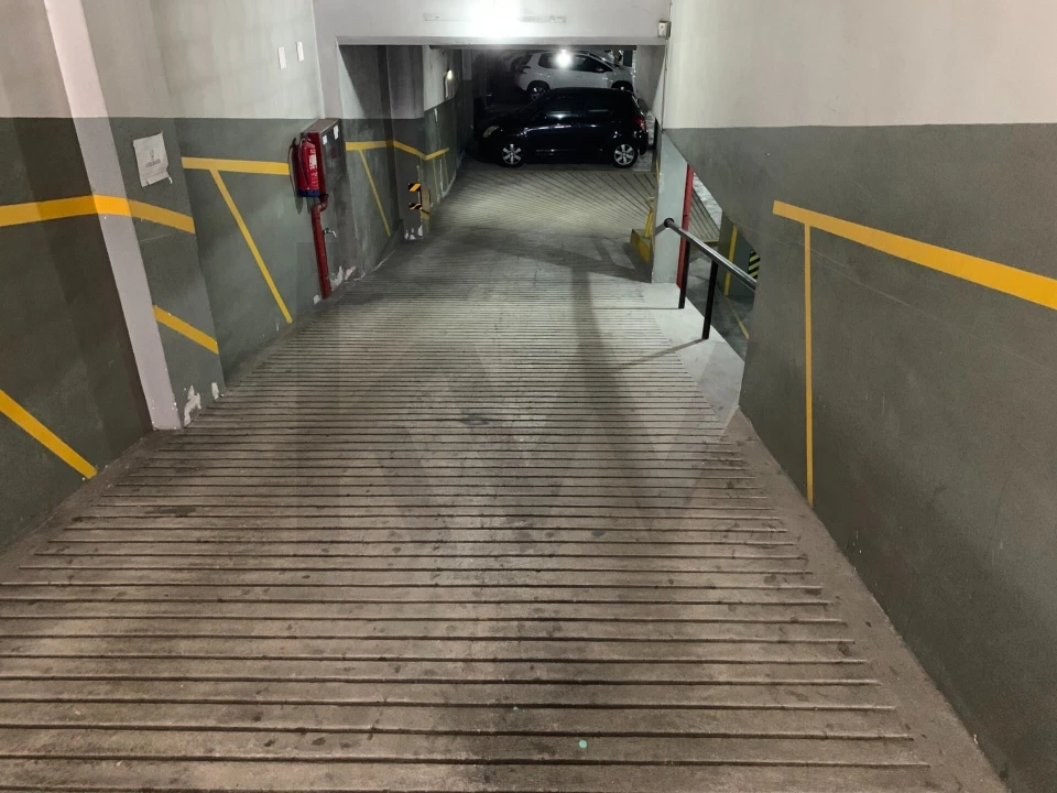 Garagem para Venda em Cedofeita, Santo Ildefonso, Sé, Miragaia, São Nicolau e Vitória Foto 3