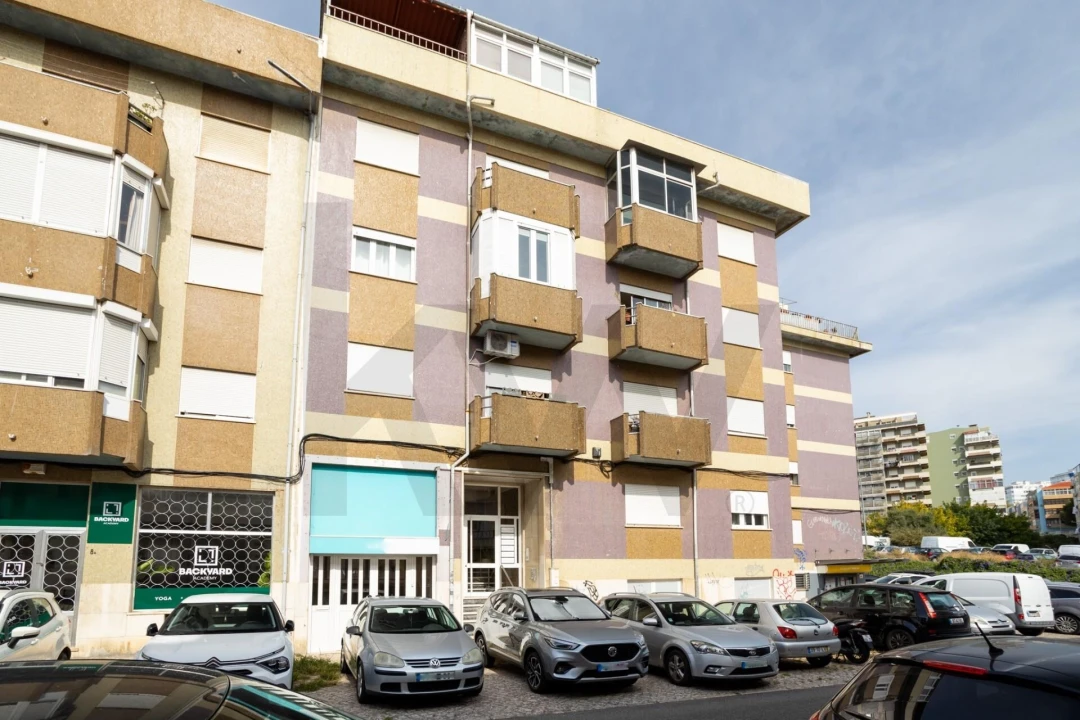 Loja para Venda em Almada, Cova da Piedade, Pragal e Cacilhas Foto 31
