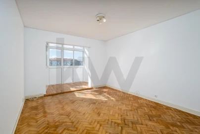 Apartamento T2 para Arrendamento em Olivais