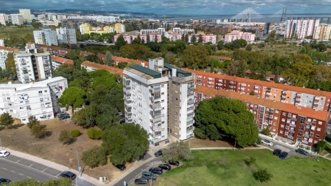 Apartamento T2 para Arrendamento em Olivais