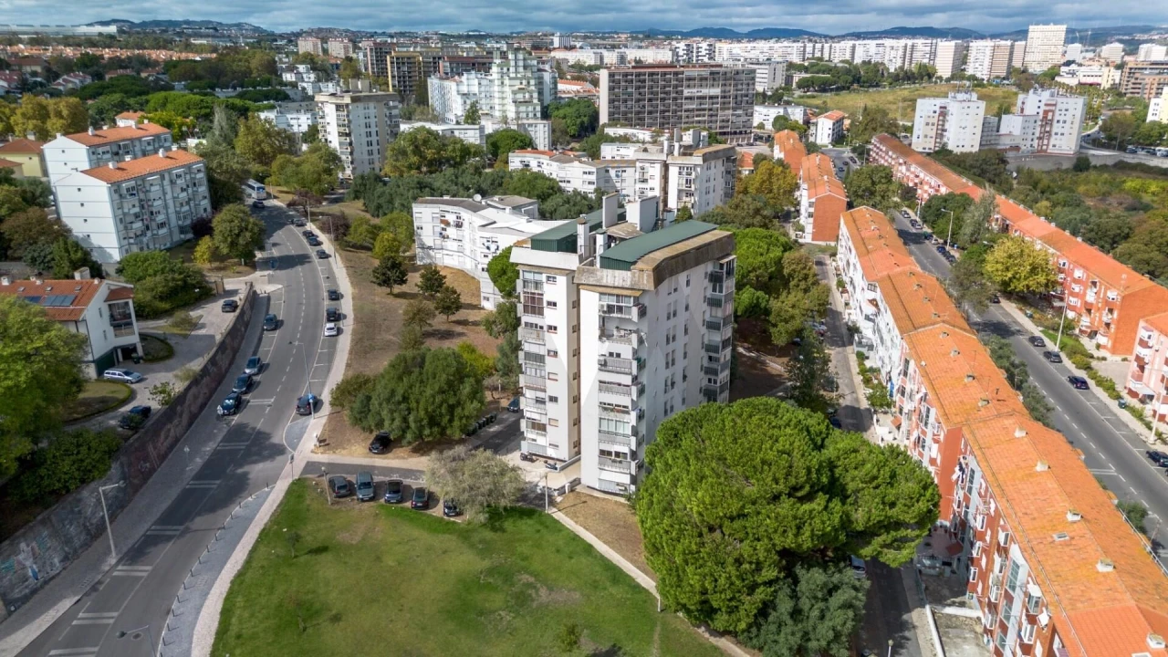 Apartamento T2 para Arrendamento em Olivais Foto 4