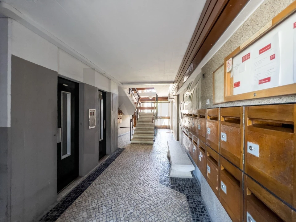 Apartamento T2 para Arrendamento em Olivais Foto 9