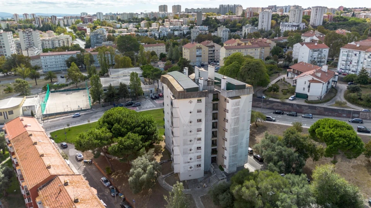 Apartamento T2 para Arrendamento em Olivais Foto 2