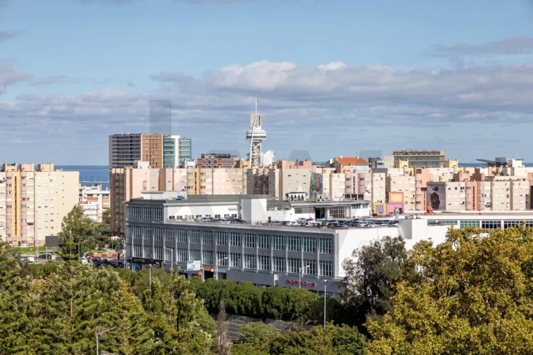 Apartamento T2 para Arrendamento em Olivais Foto 30
