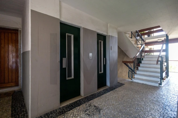 Apartamento T2 para Arrendamento em Olivais Foto 10