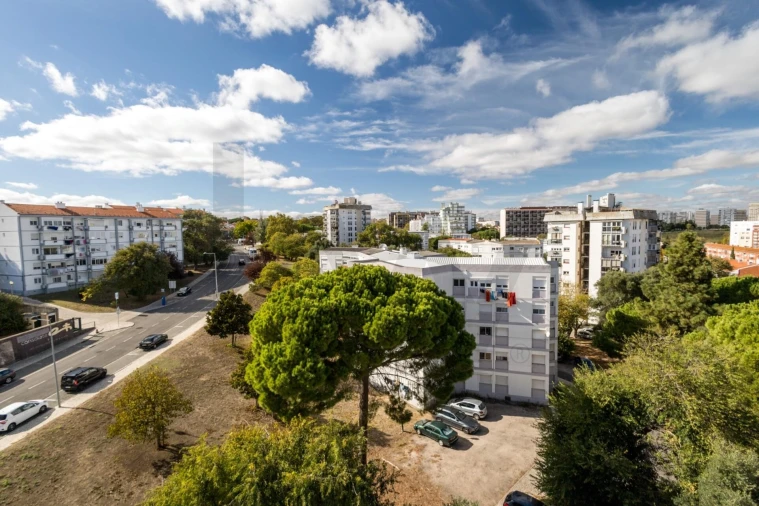 Apartamento T2 para Arrendamento em Olivais Foto 29
