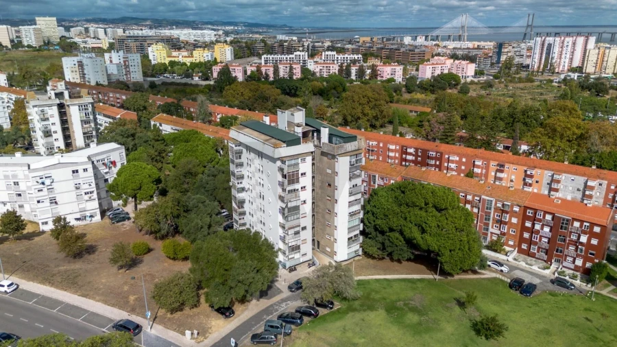 Apartamento T2 para Arrendamento em Olivais Foto 5