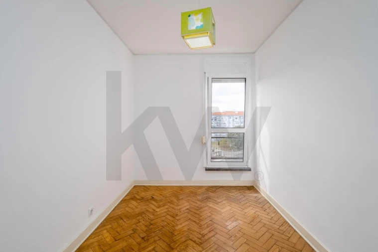 Apartamento T2 para Arrendamento em Olivais Foto 24