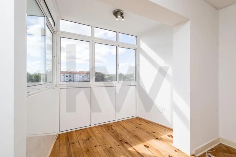 Apartamento T2 para Arrendamento em Olivais Foto 18