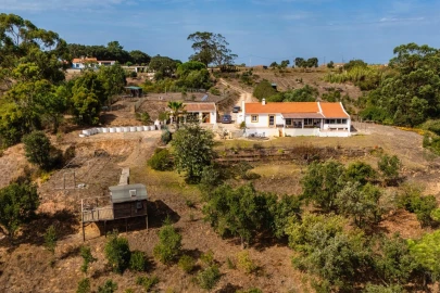 Quinta T2 para Venda em São Teotónio