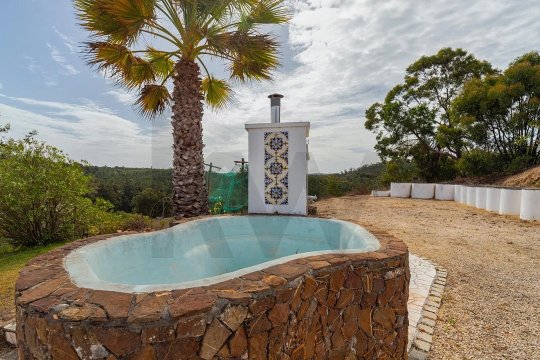 Quinta T2 para Venda em São Teotónio Foto 1