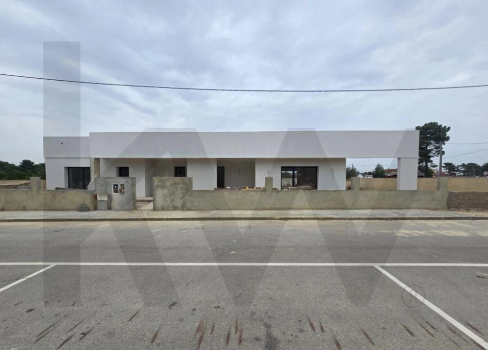 Moradia T3 para Venda em Quinta do Anjo Foto 3