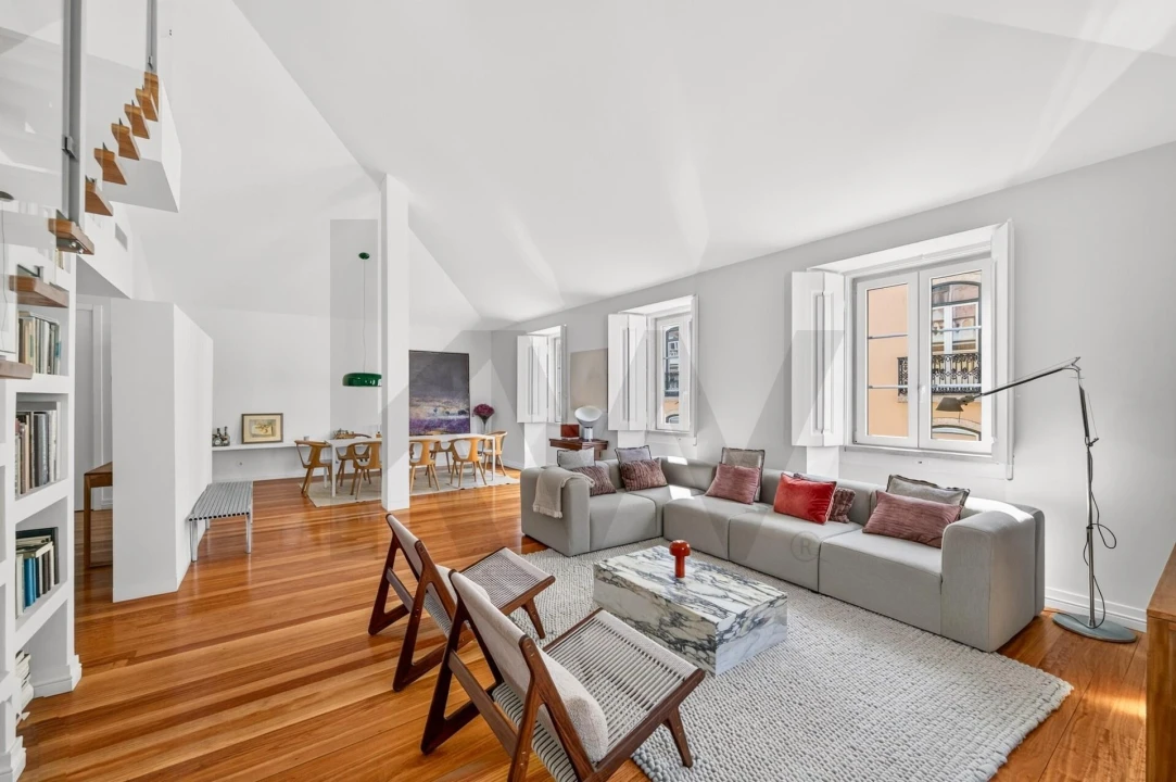 Apartamento T4 para Venda em Santo António Foto 1