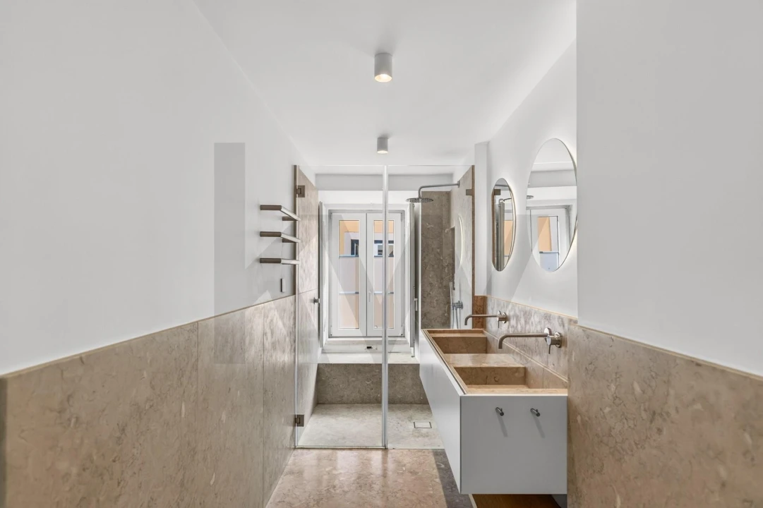Apartamento T4 para Venda em Santo António Foto 13