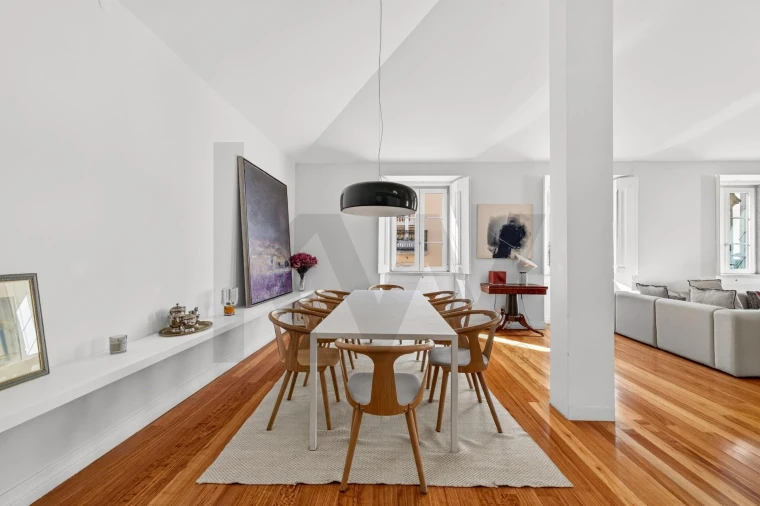 Apartamento T4 para Venda em Santo António Foto 2