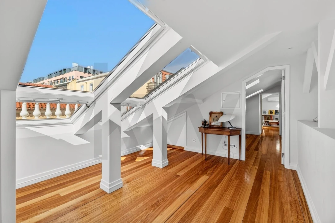 Apartamento T4 para Venda em Santo António Foto 17