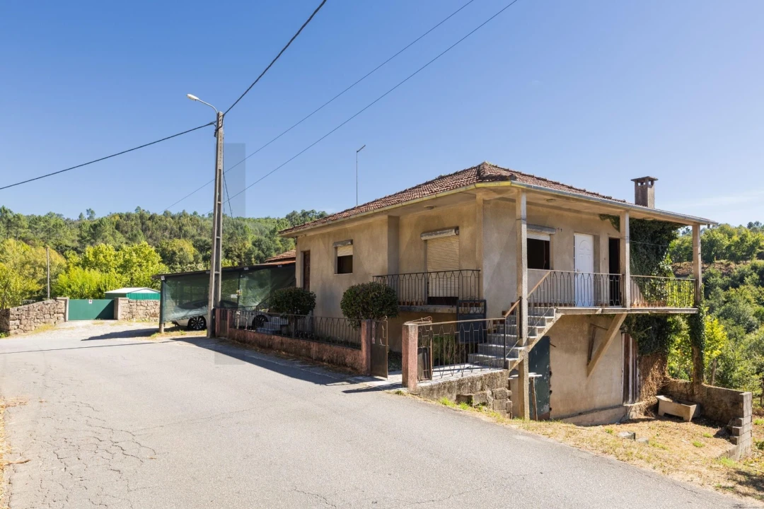 Moradia T3 para Venda em Cabeceiras de Basto Foto 1